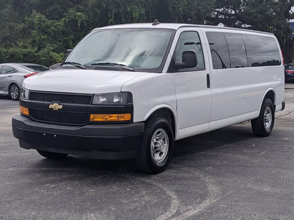 PreOwned 2019 Chevrolet Express 3500 LS Fullsize Passenger Van in 